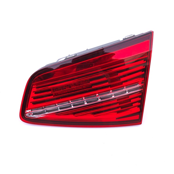 Dezmembrari Lampa Spate Dreapta Interioara Oe Volkswagen Passat B8 2014→ Sedan Led 3G5945308A